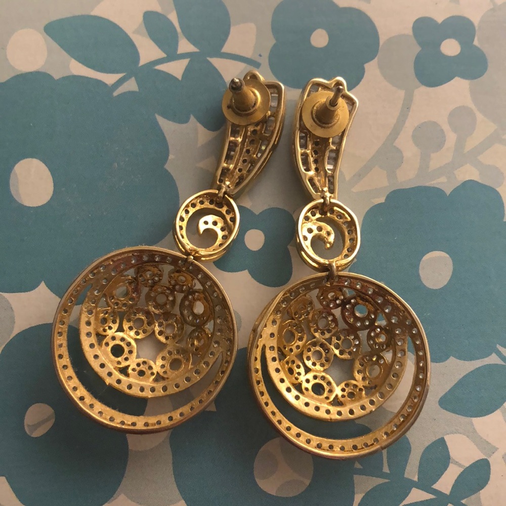Stunning Earrings! - Picture 5 of 10